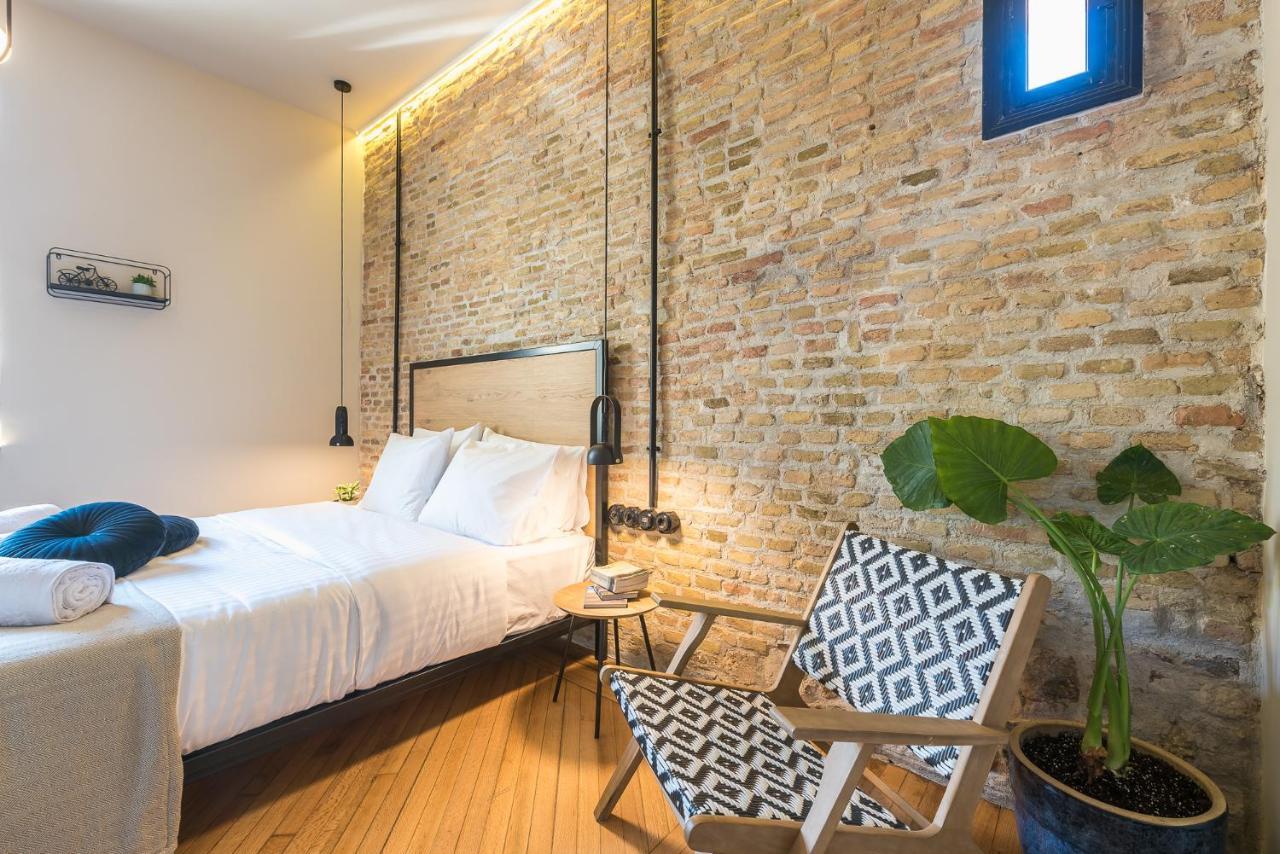 Hotel Moon And Stars Ateny Zewnętrze zdjęcie